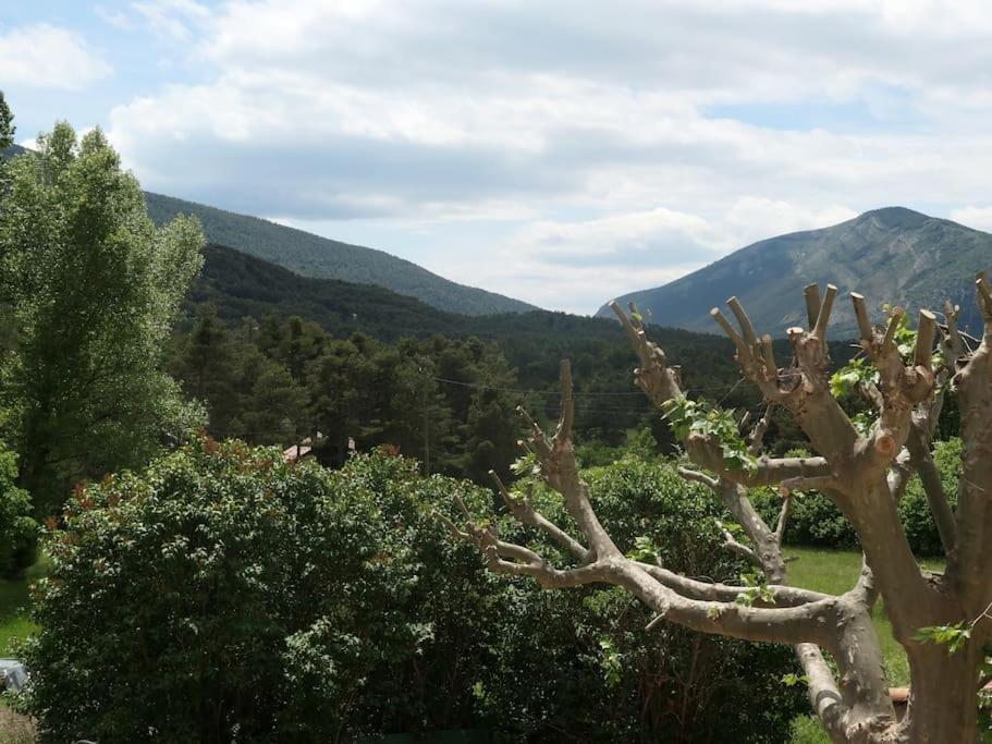 Montagne, Mer Et Verdon Séranon Kültér fotó